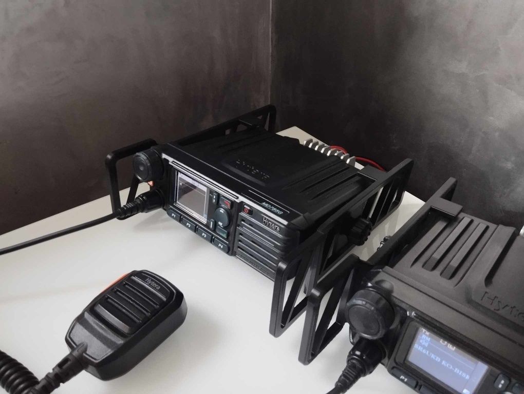 Boczki ochronne do Yaesu FT-817 i FT-818 (plug and play)