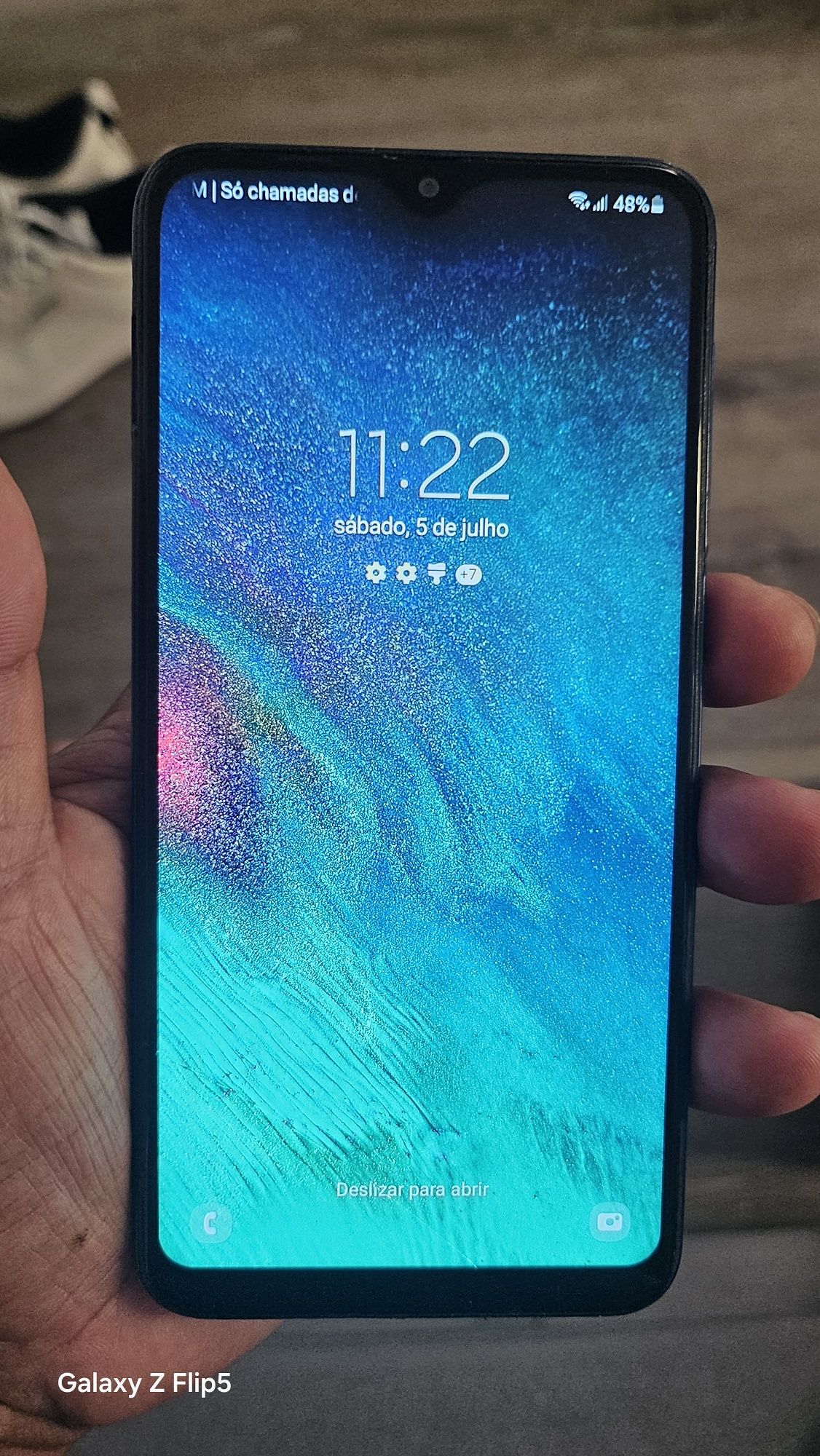 Samsung A10 pequeno trincado