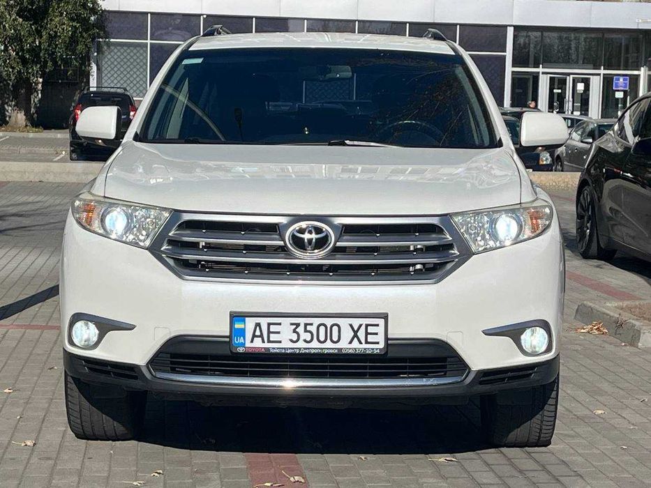 Toyota Highlander 2013 Офіційний без підкрасів