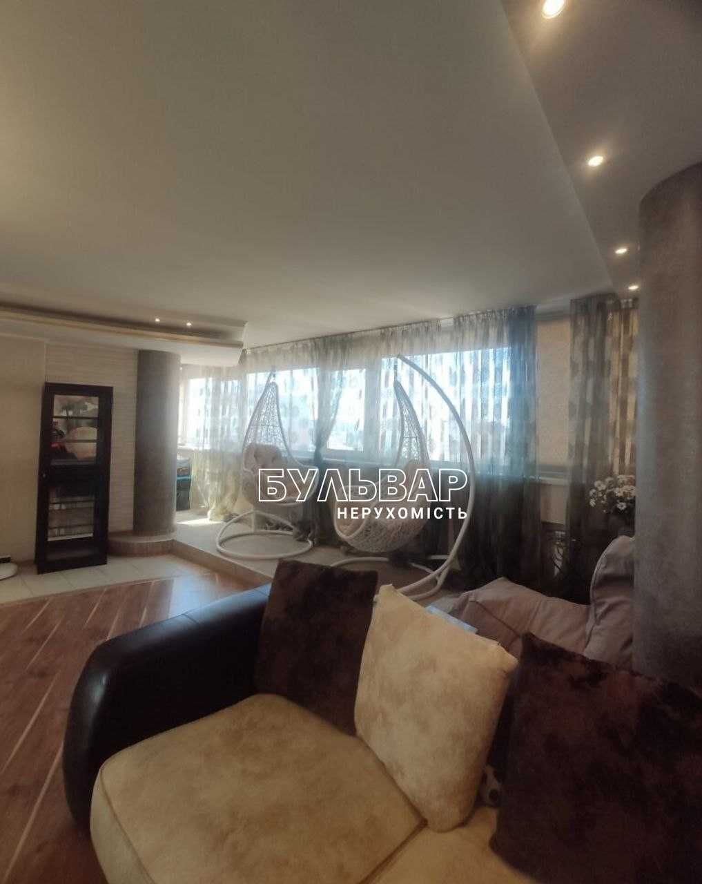 Продам 3 к.кв - 202 м2, Новострой, Гагарина 43/1, Левада, Державинская