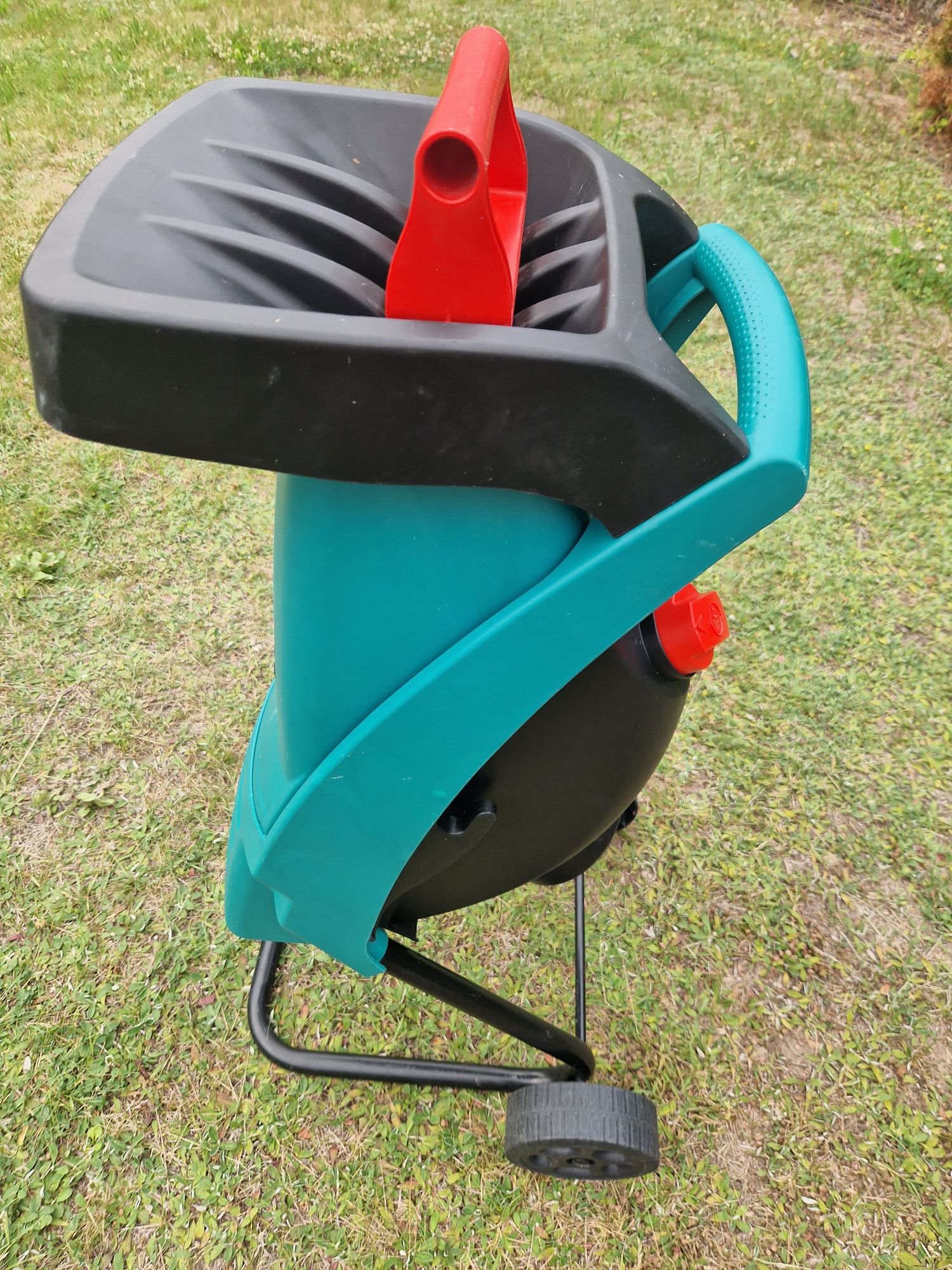 Rozdrabniarka do gałęzi Bosch AXT rapid 2200