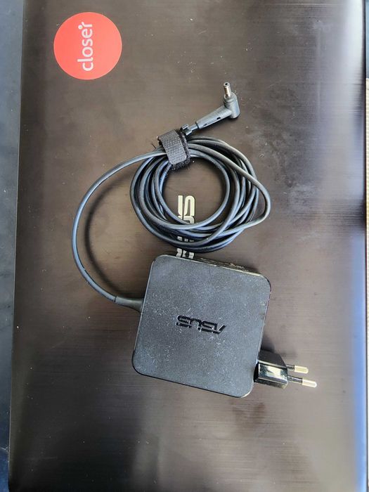 Asus A541U in excellent condition64584648983553120