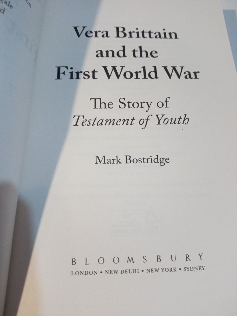 Vera Brittain and the First World War - Mark Bostride
