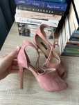 Szpilki wiązane pudrowy róż 36 Vices Ballerina