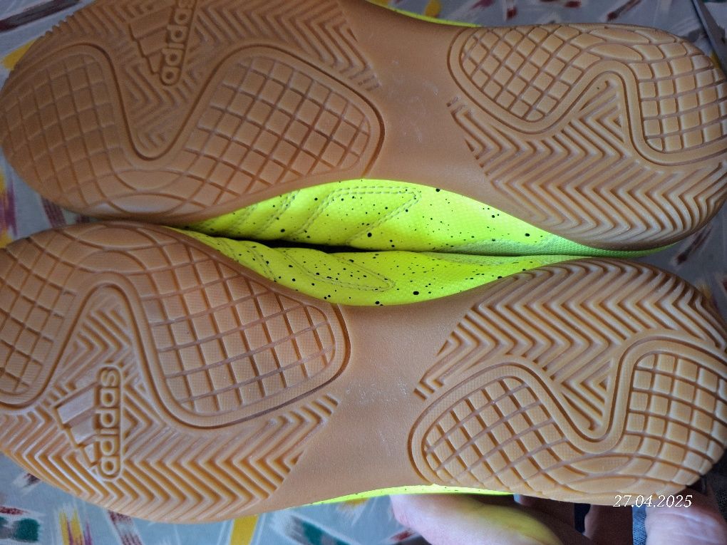 Футзалки Adidas,артикул В27213
