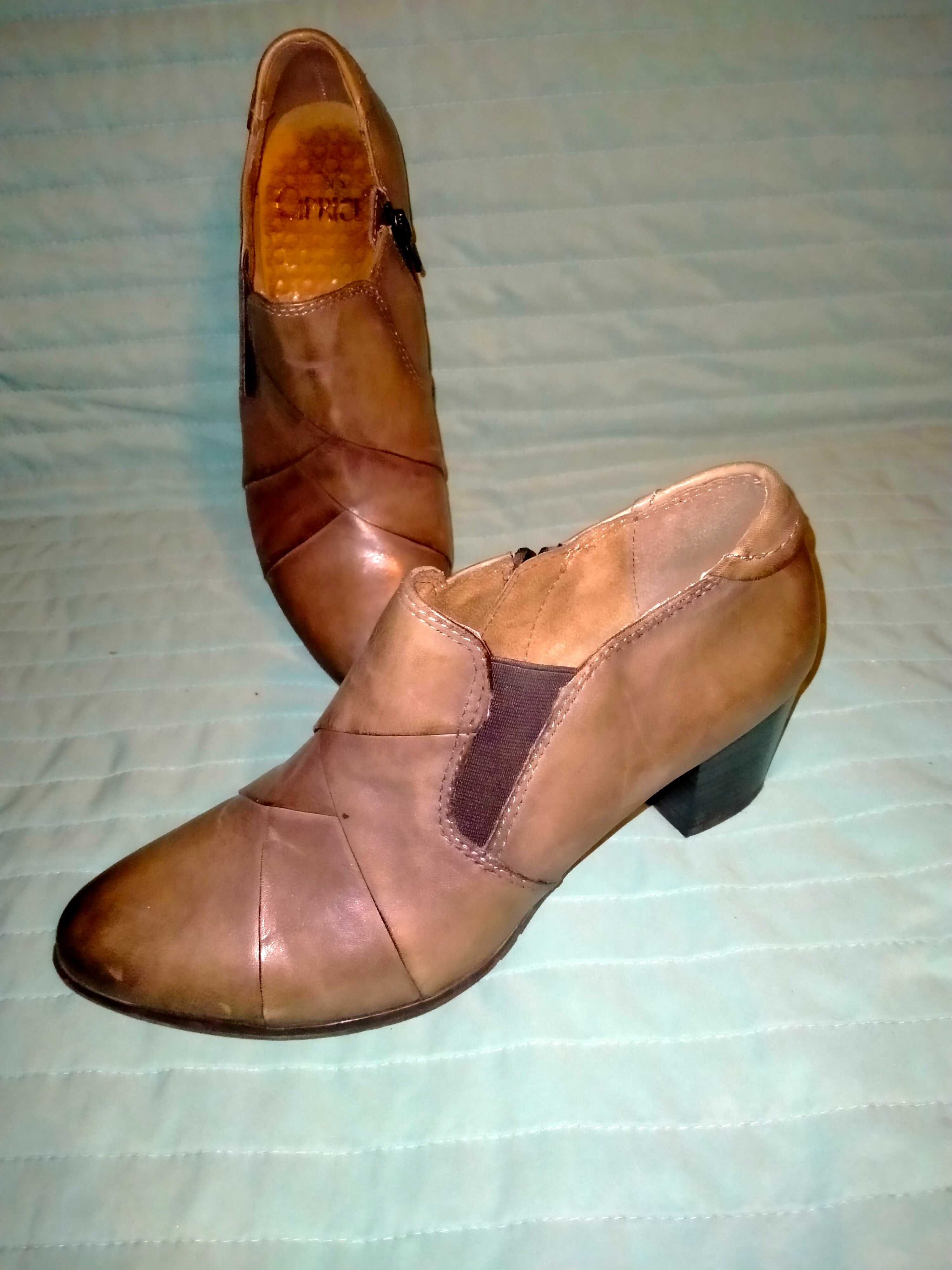 Buty damskie Caprice r. 38