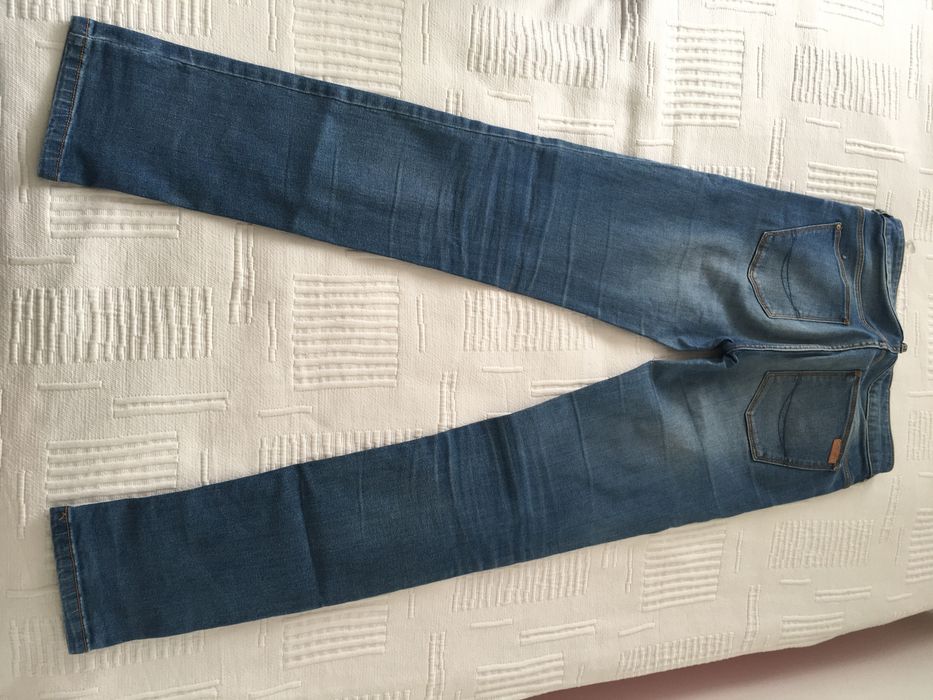 Calças + T-shirts marca dkny T. 10 ANOS