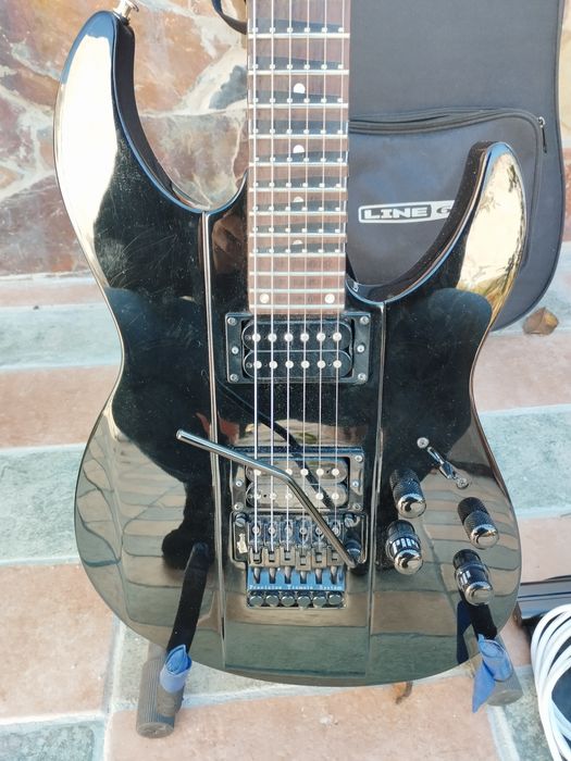Guitarra  variax JTV89F