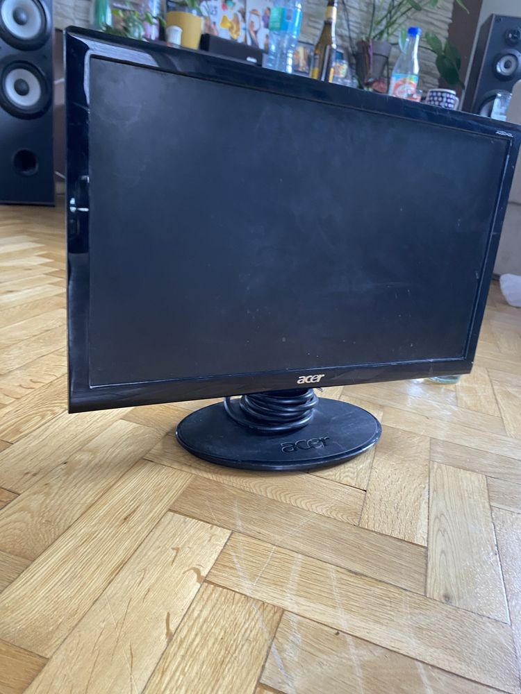 Monitor Acer, mozliwa wymina za flaszke