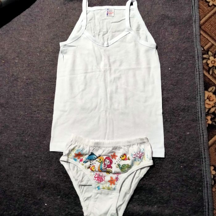 Продам набір на дівчину