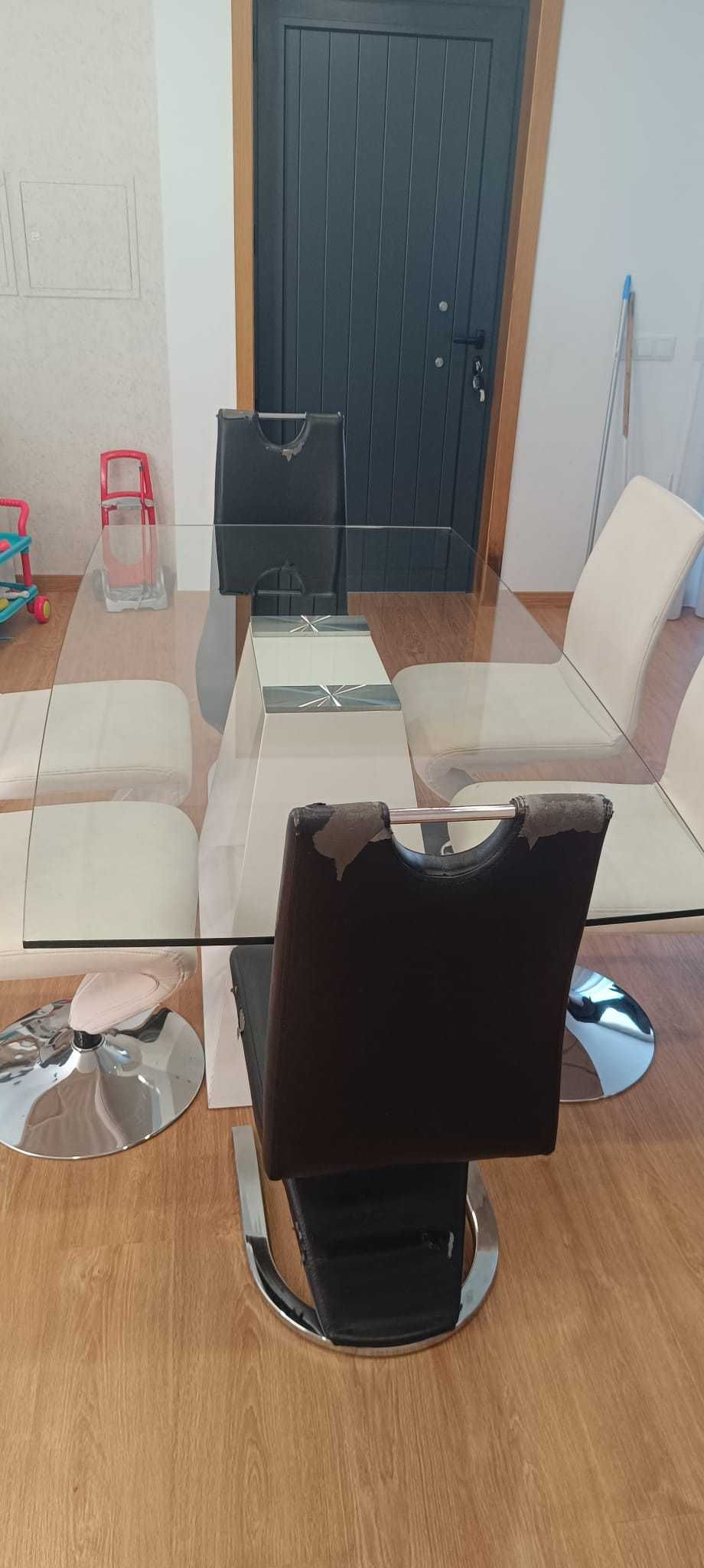 Mesa de refeições de Vidro com ou sem cadeiras