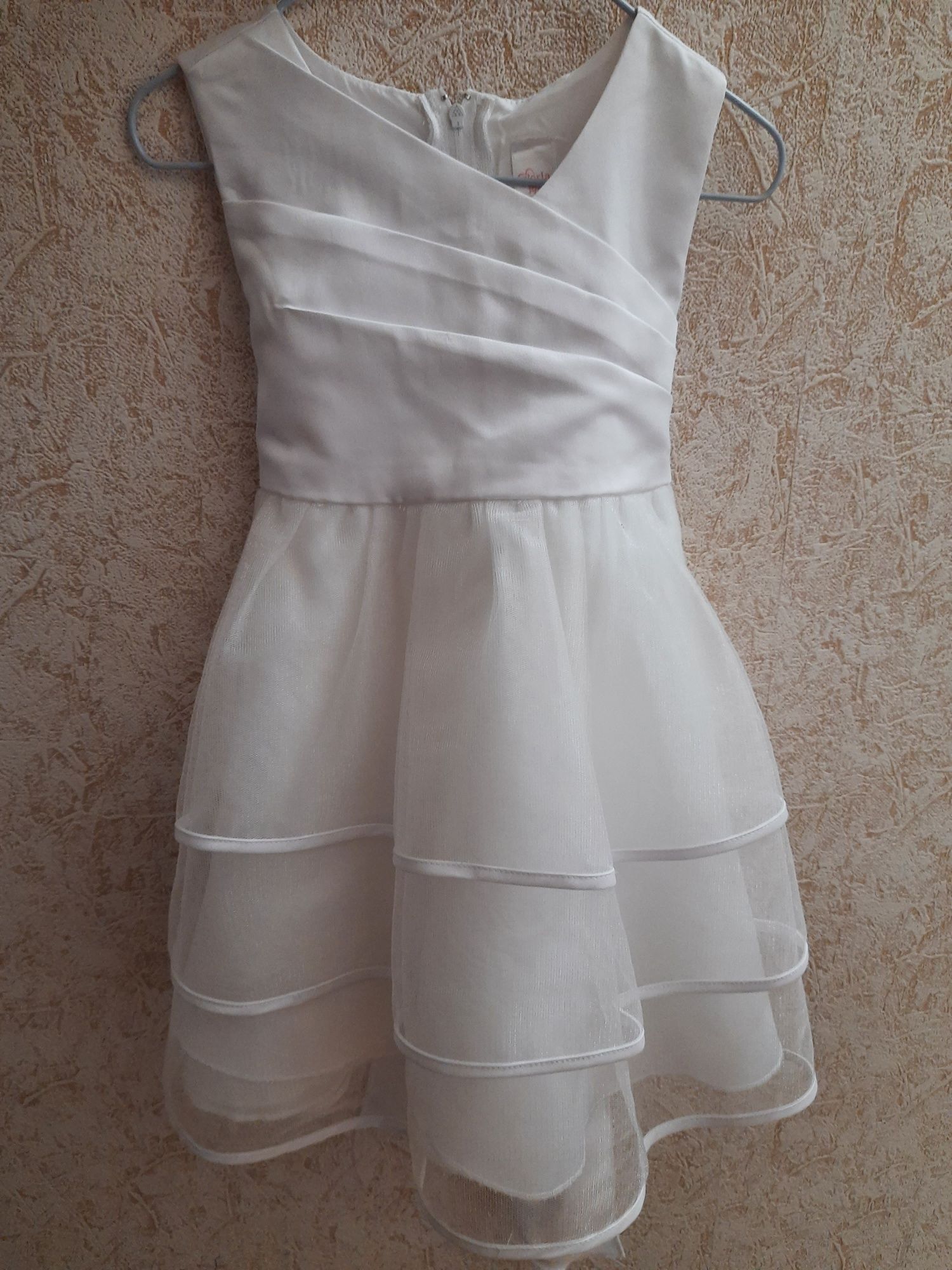 Белое платье р.98