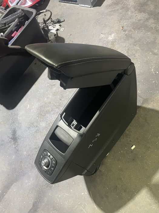 Подлокотник Renault Scenik 3 Grand підлокітник Рено Гранд Сценік