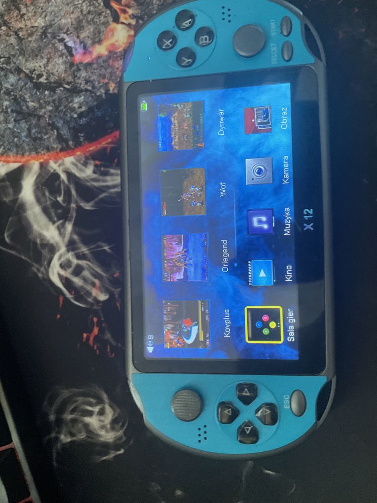 konsola 12x 8gb