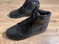 Nike air jordan 1 retro high og triple black Розмір 43(27,5 см.)