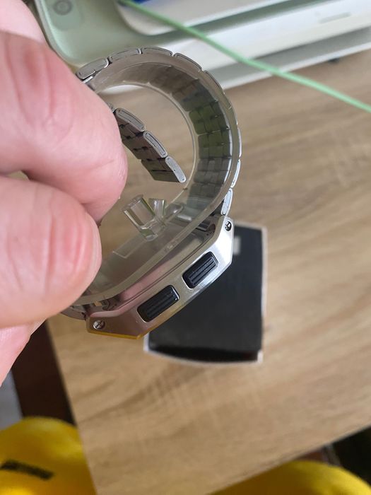 Relógio NIXON com caixa