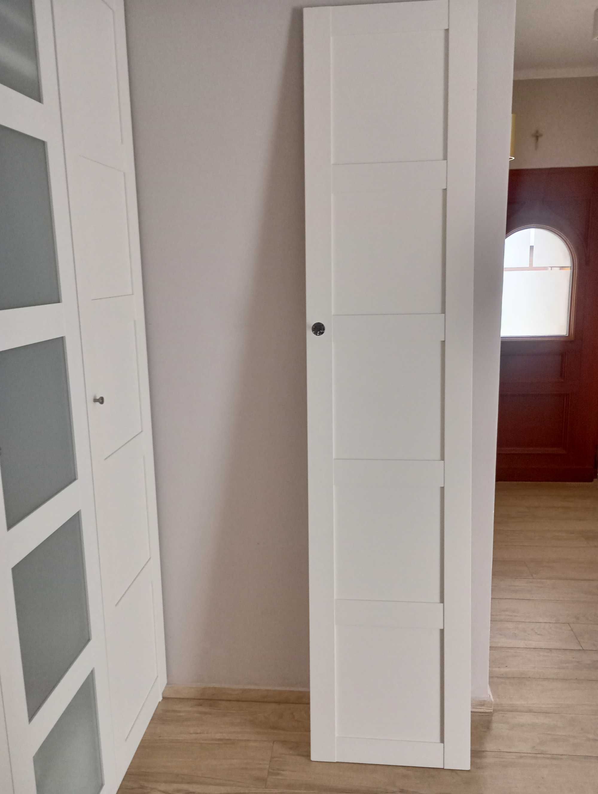 Drzwi Ikea BERGSBO białe 50x229 cm