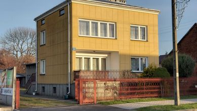 Dom + Budynek Warsztatu + Działka w super lokalizacji w Sobolewie