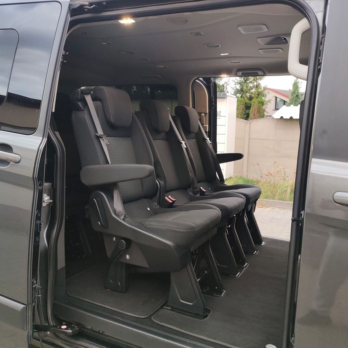 Ford Custom 9 osobowy,Renault Trafic 9 osobowy long