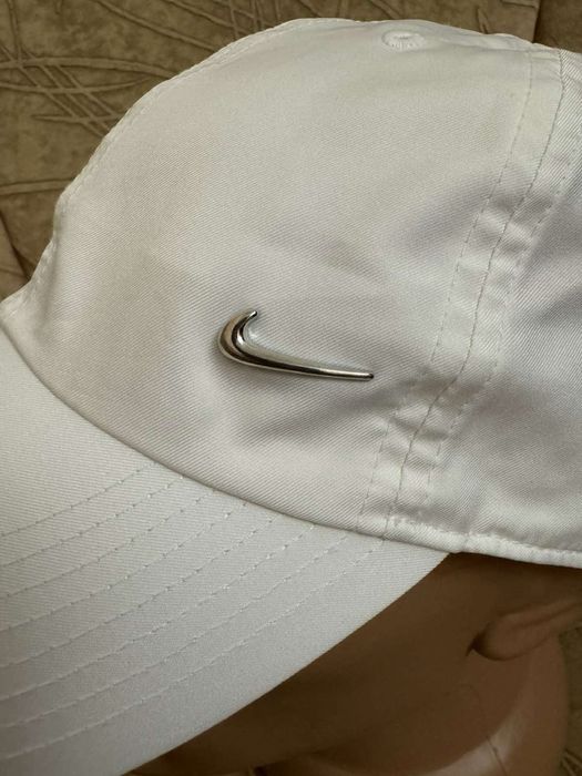 Nike metal swoosh  кепка на вилику голову