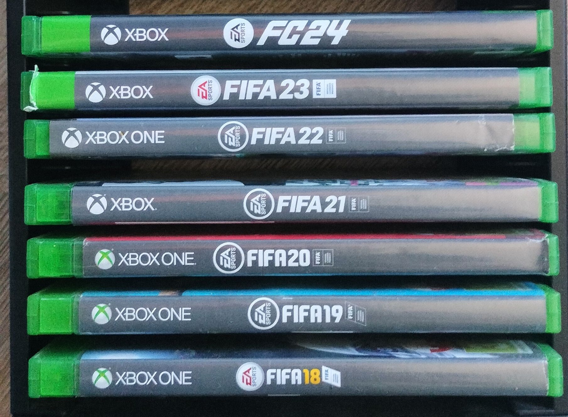 Zestaw X-box Fifa 18 / 19 /20 / 21 / 22 / 23 / FC 24
