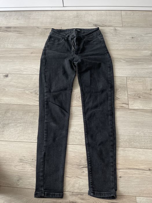 Жіночі джинси скіні