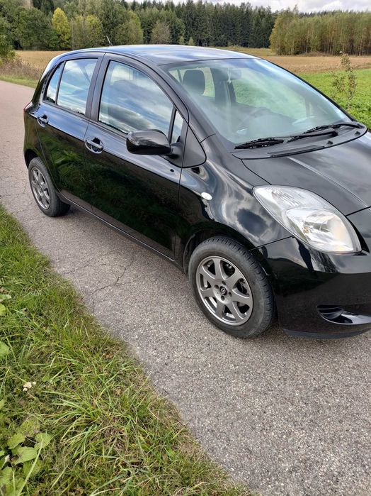 Toyota Yaris 1.3 benzyna 2006 r.