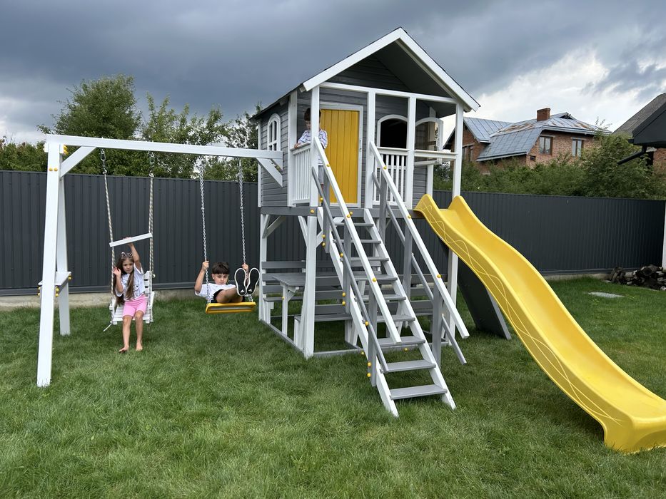 Дитячий майданчик ігровий будиночок для дітей з дерева гірка гойдалки