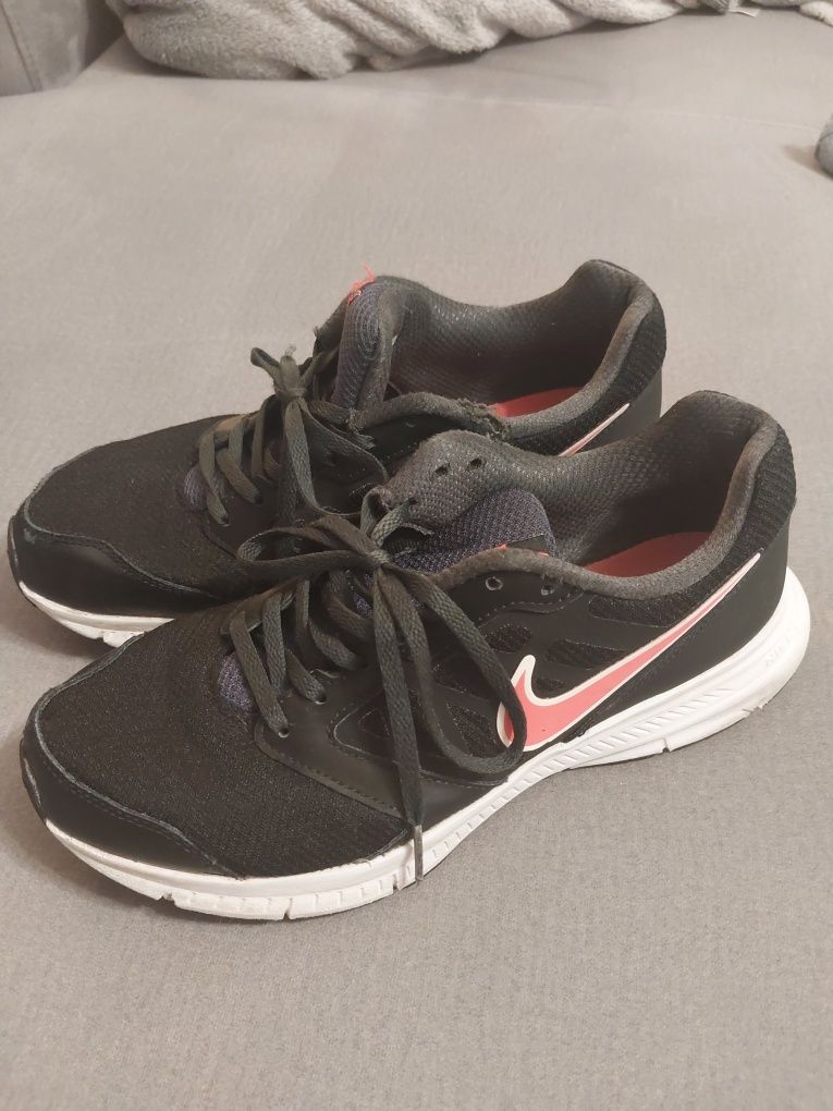 Nike 42.5 Stan dobry