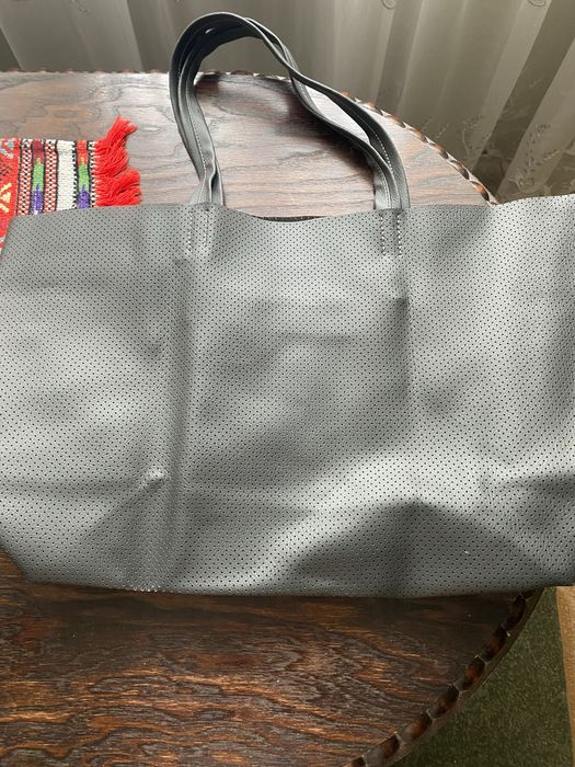 Продам пляжную  сумку Maxx Royal