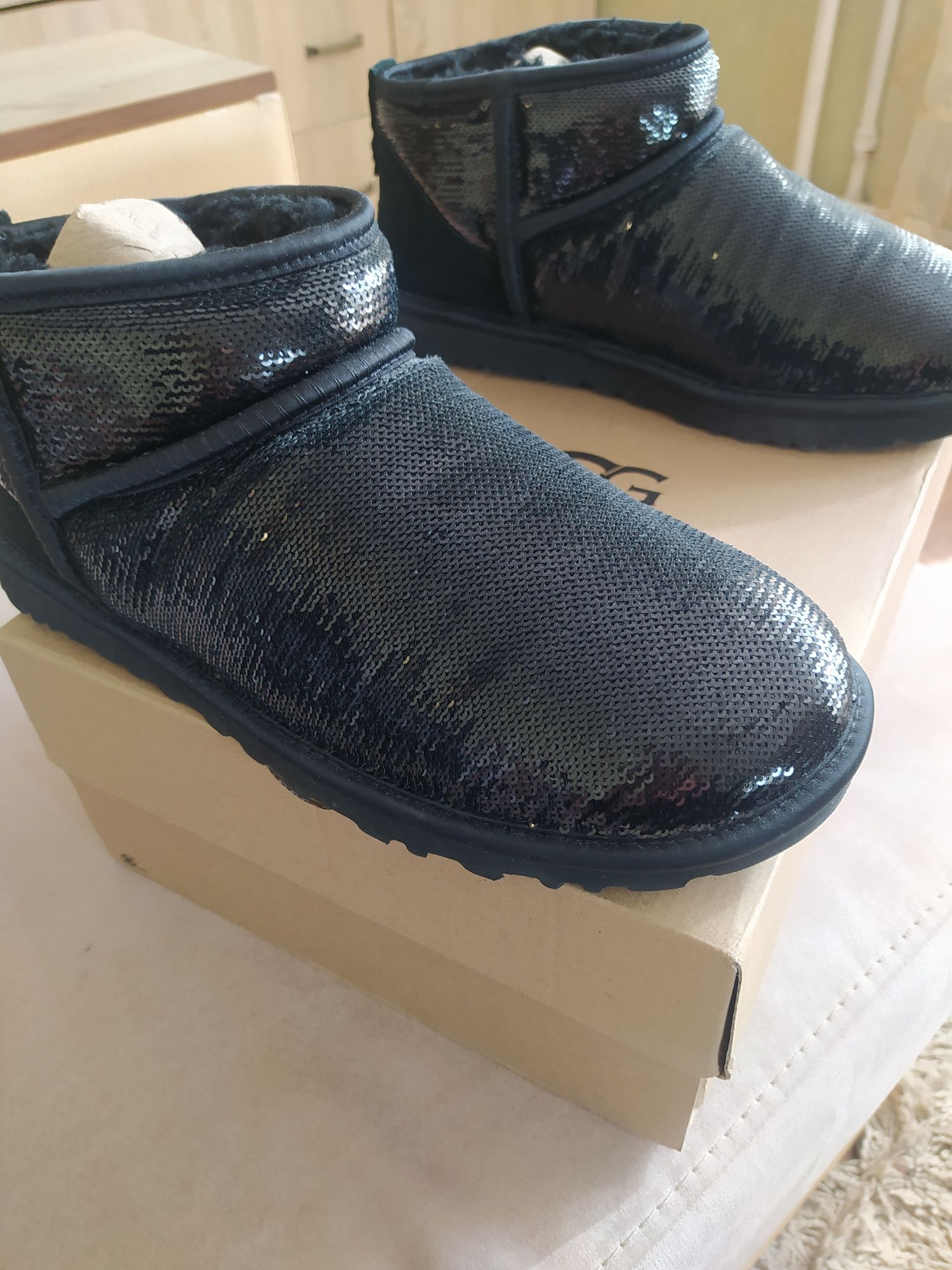 UGG оригінал EU 41розмір