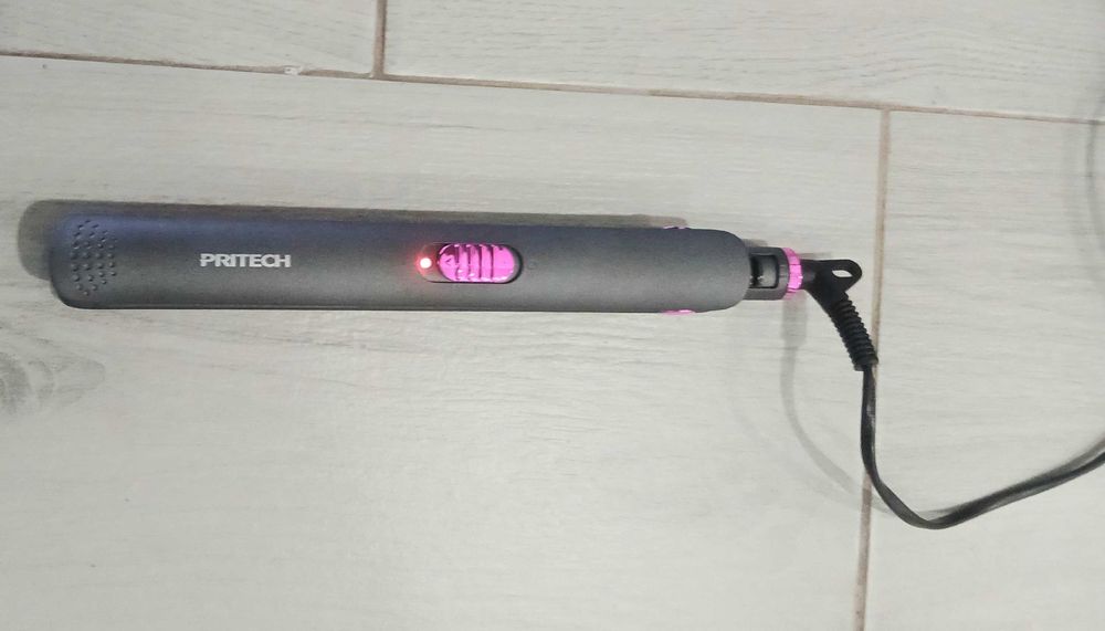 Alisador de cabelo novo