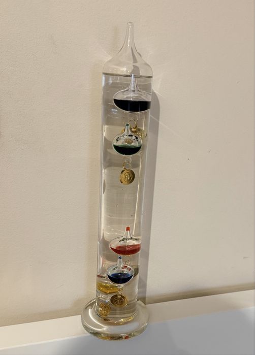 Szklany termometr Galileo