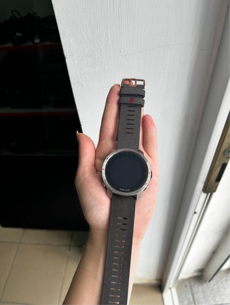 Смарт-годинник Polar Grit X Pro Titan