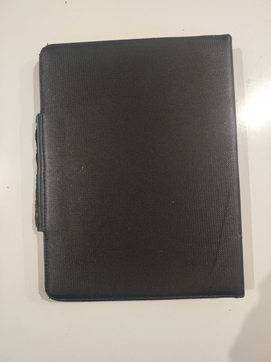 Capa para iPad com teclado e stand