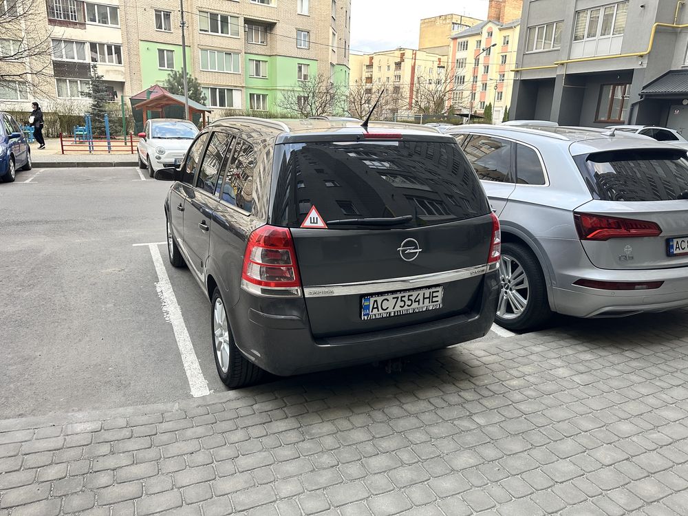Opel Zafira B Cosmo 2009