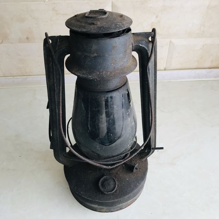 Вінтажна гасова лампа “Летюча миша”