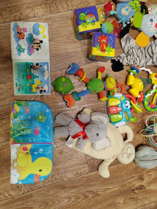 Игрушки для малышей, подвески, погремушки, мягкие игрушки, мячики