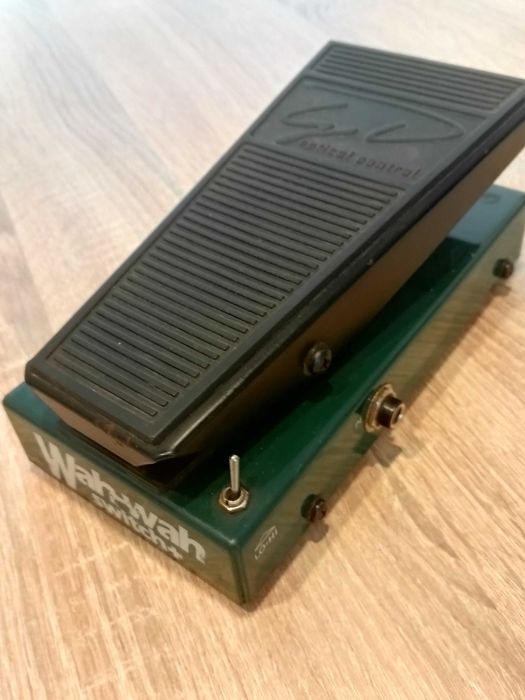 Pedał WAH George Dennis