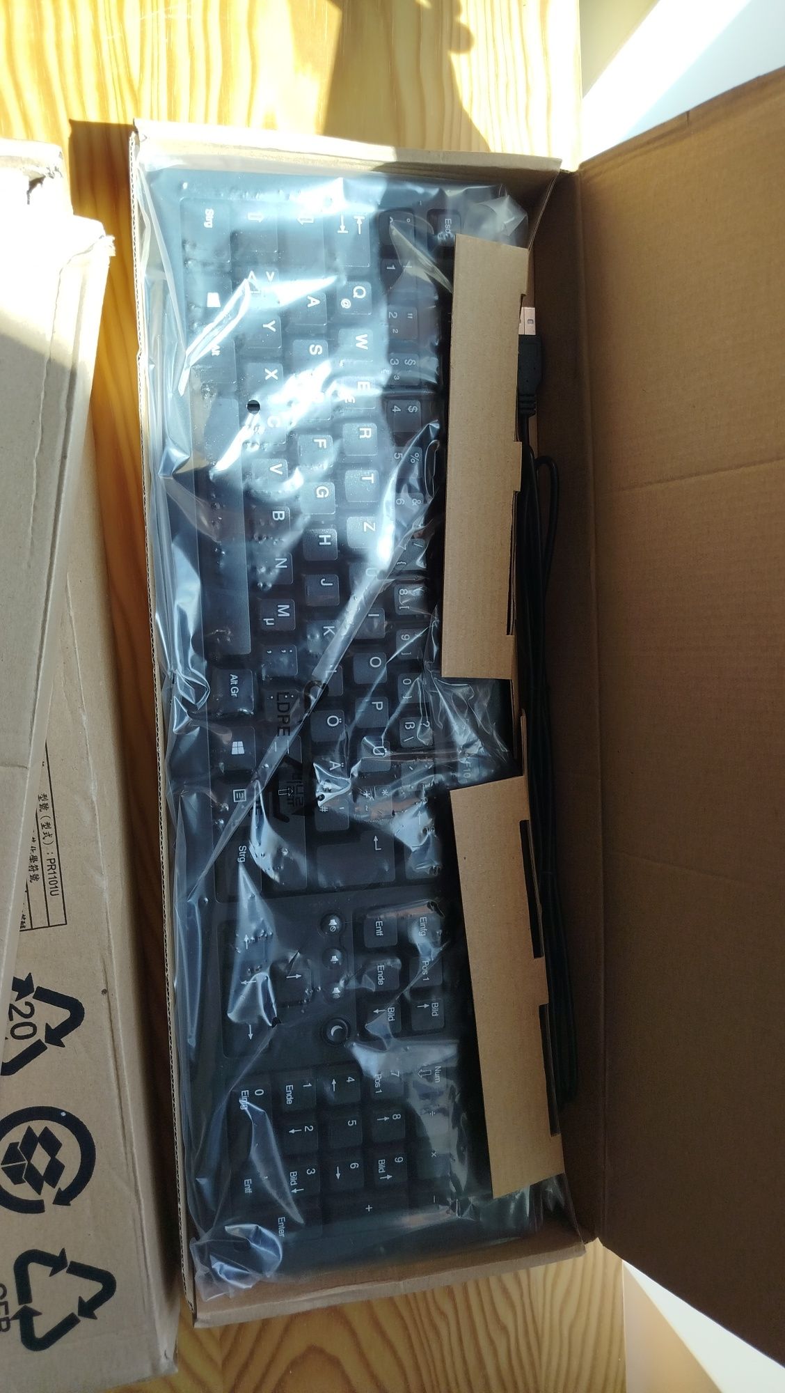 Três Teclados HP