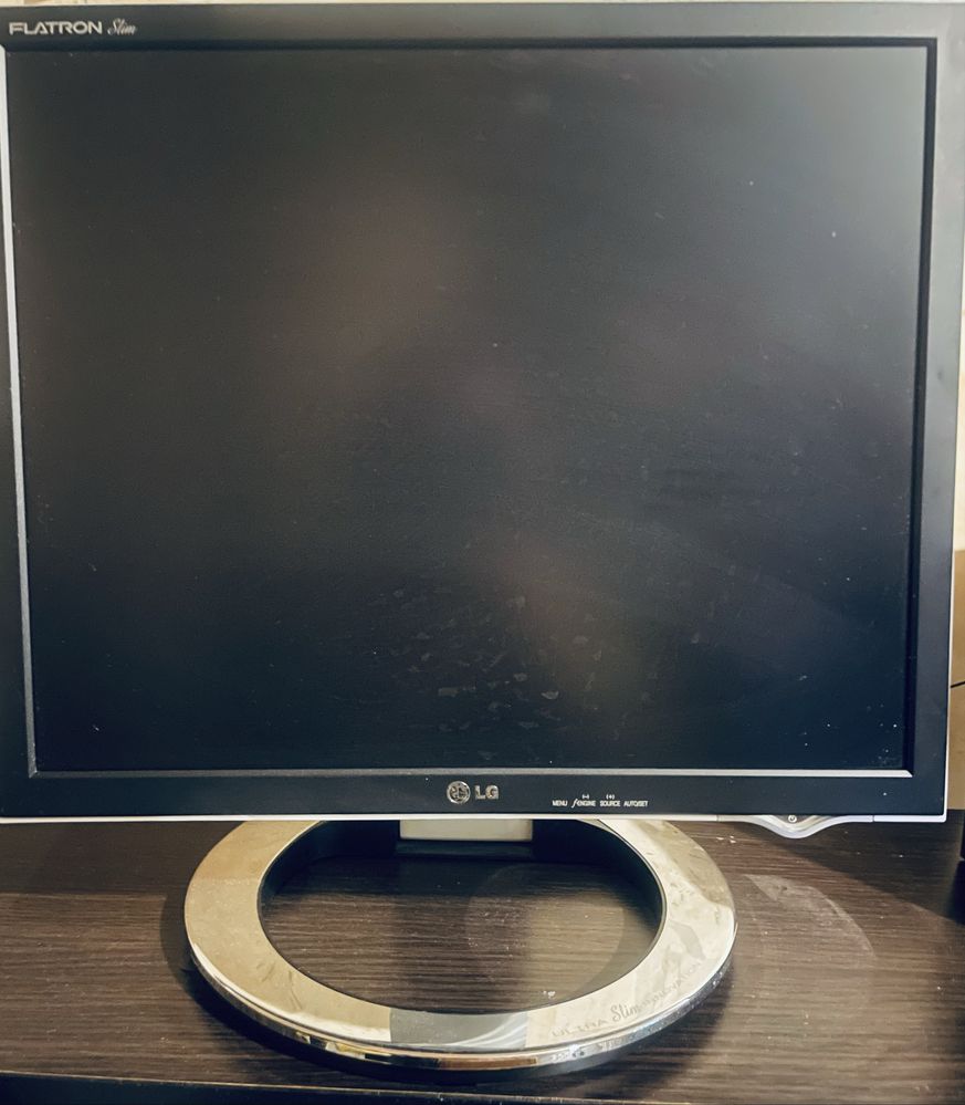 Монитор LG FLATRON Slim L1780Q