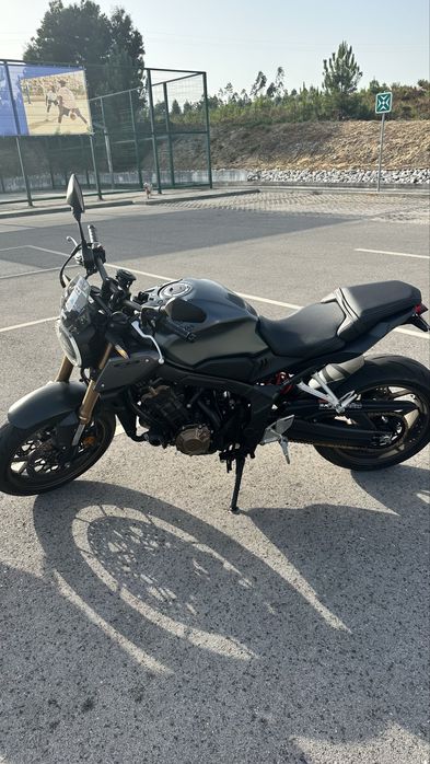 Honda CB650R 2023