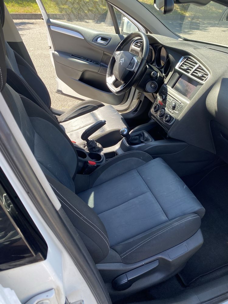Vendo Citroen C4 - 2012 - Gasoleo 1.5 90cv