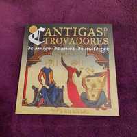 Cantigas de trovadores cd e livro