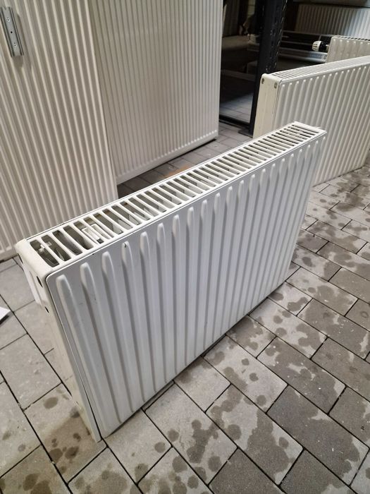 Grzejnik używany 70x50 V22