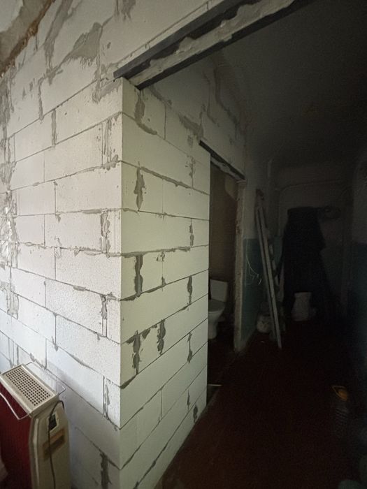 Продається двокімнатна квартира в центрі міста