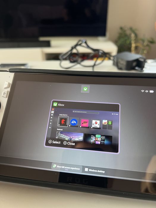 Rog Ally Z1 Extreme | 512GB | 74Wh bateria | Windows 11 FSE | Dodatki