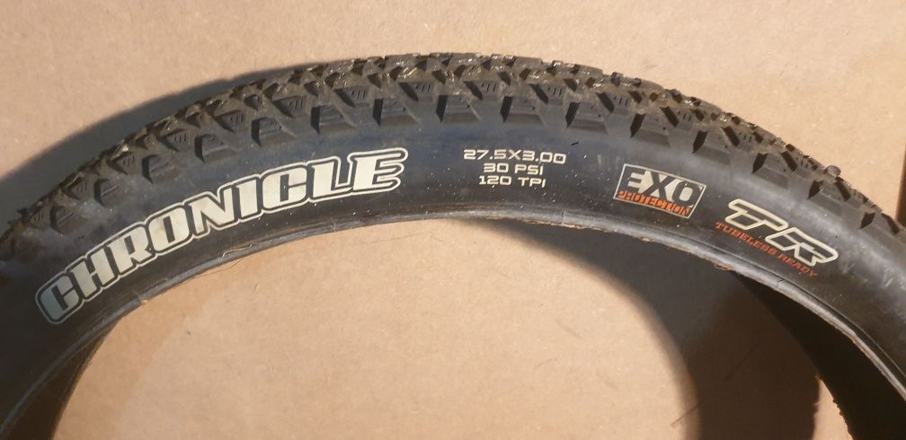 Par de pneus Maxxis