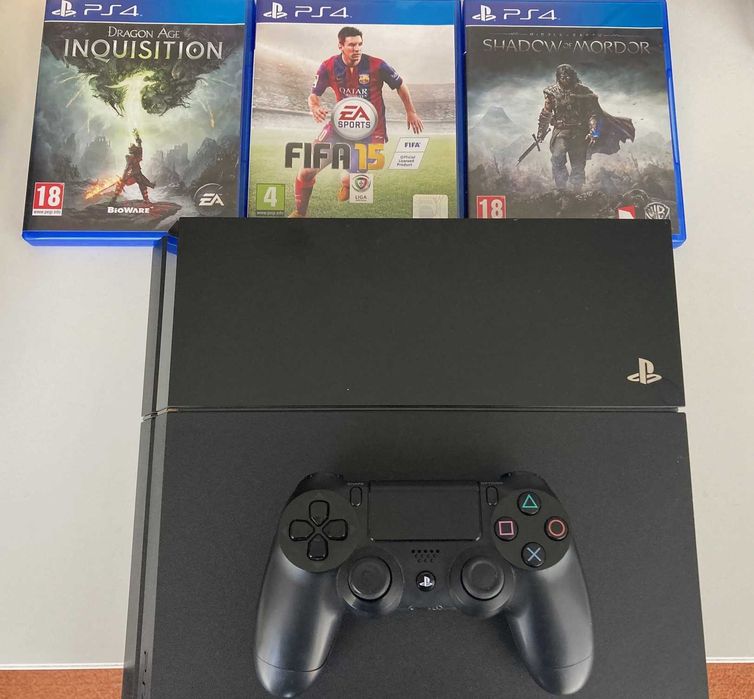 PlayStation 4 500GB com 3 jogos + PS TV