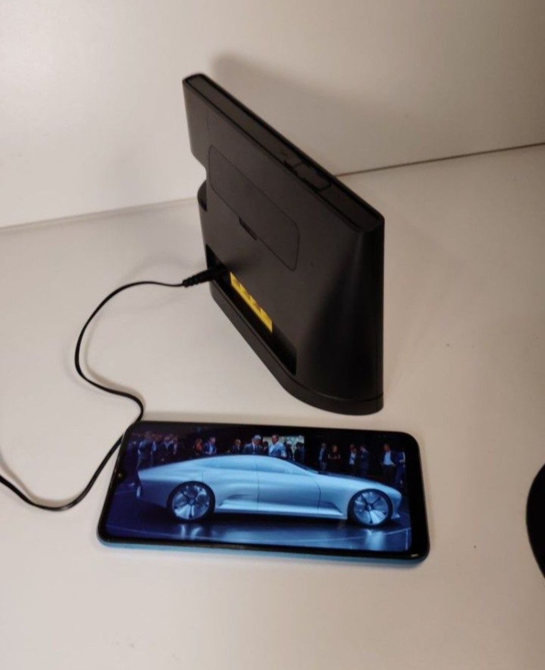 ROUTER na kartę SIM Huawei LTE 4G WiFi 4 gniazda internetowe